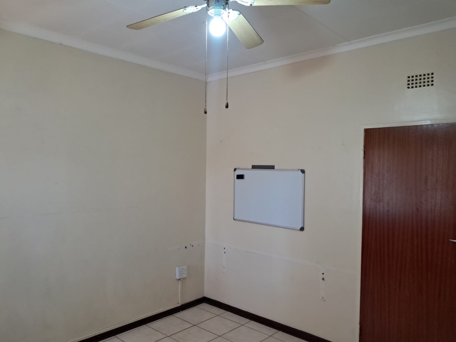 3 Bedroom Property for Sale in Naudeville Free State